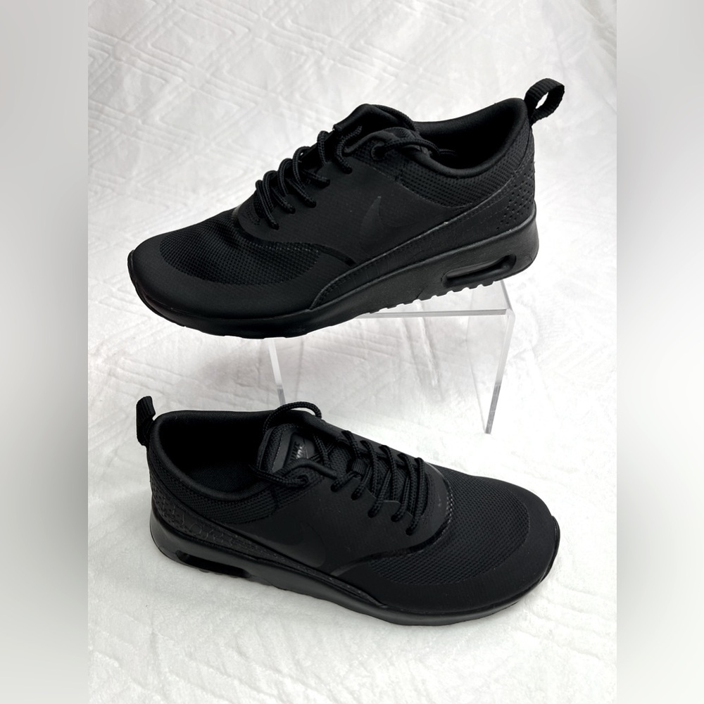 15: Womens Nike Air Max Thea (Black) Size: 6